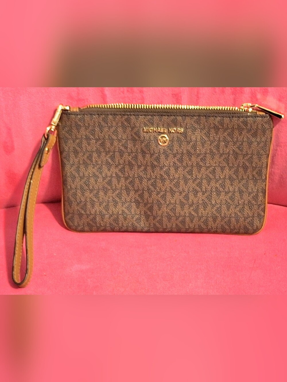 MICHAEL KORS | Wristlet